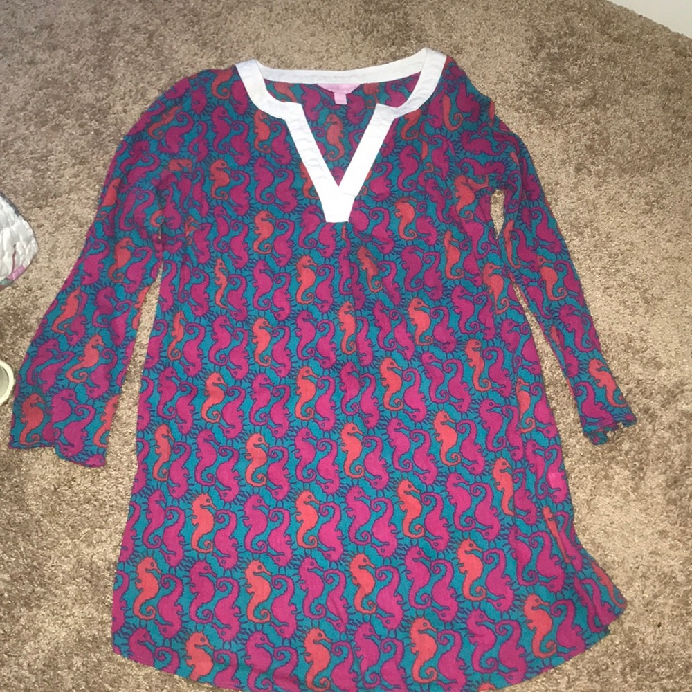 EUC Lilly Pulitzer Small Tunic with Seahorses